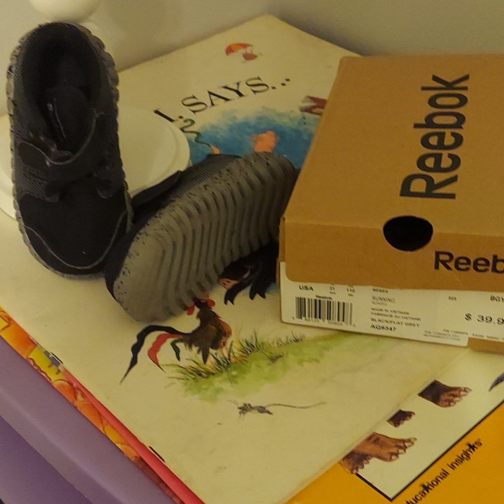 Kids shoes